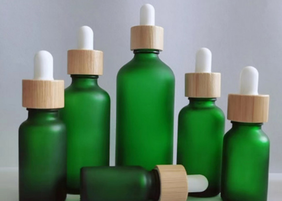 Bottiglia cosmetica glassata verde del contagoccia 4Oz per l'imballaggio di qualità superiore di Skincare